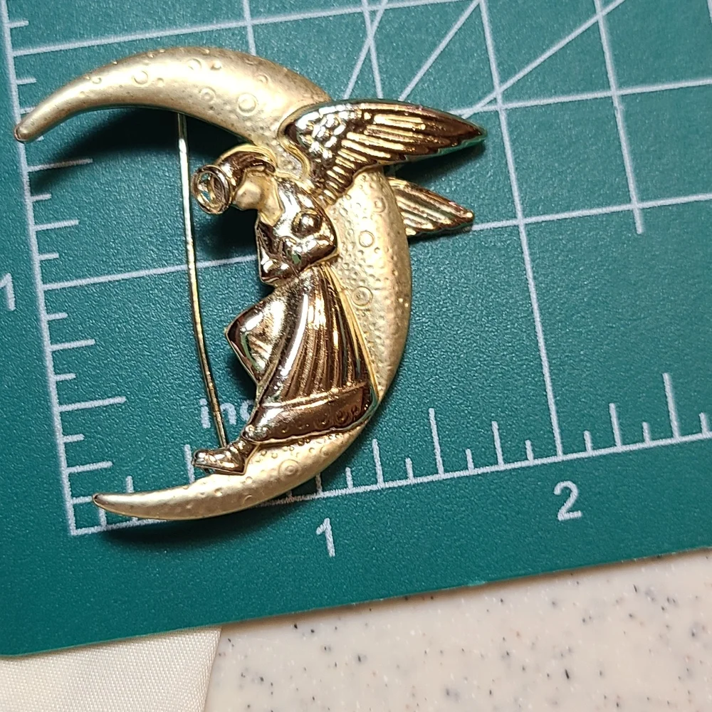 Angel/moon Brooch For Sale Today Gold Tone
